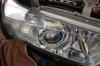 12款漢蘭達車燈改裝進口海拉透鏡歐司朗氙氣燈