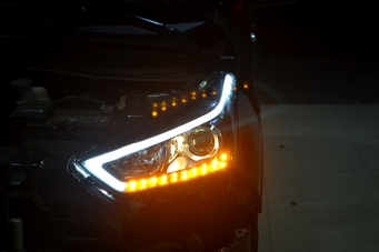 IX25大燈總成氙氣燈總成LED日行燈轉向燈車燈改裝